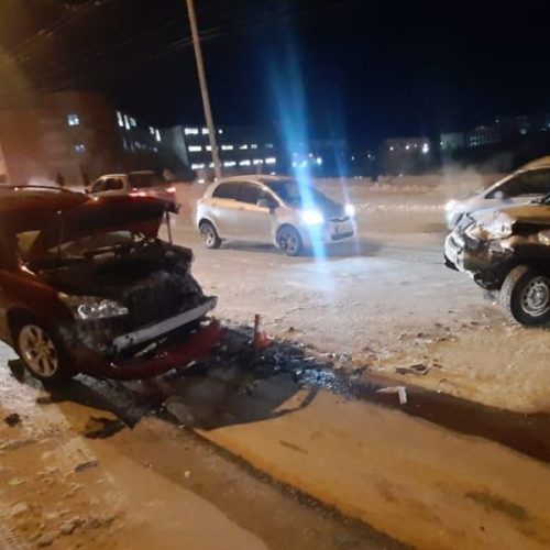 В ДТП с двумя машинами пострадали школьницы в Новосибирске