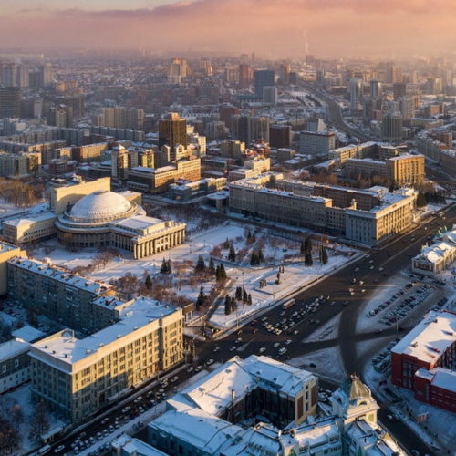 Впервые оценят праздничное световое оформление магазинов и кафе в Новосибирске