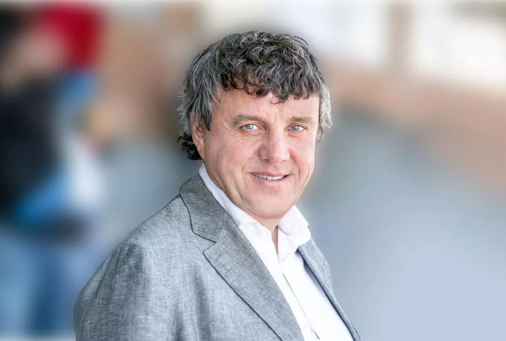 Поздравление с Новым годом Президента РАТМ Холдинга Эдуарда Тарана