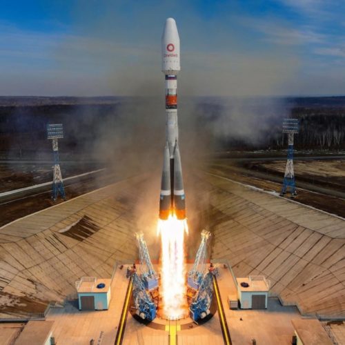 На головы жителей Новосибирской области могут упасть ступени ракеты