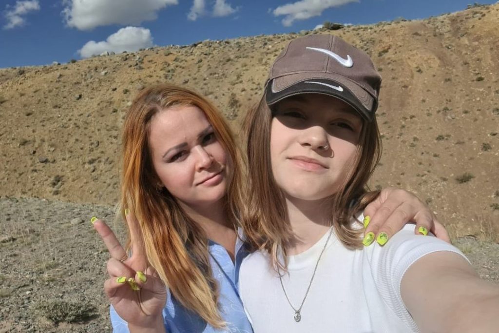 «Я чувствовала и не хотела отпускать»: мама школьницы, погибшей в московском коллекторе, рассказала о смертельной экскурсии