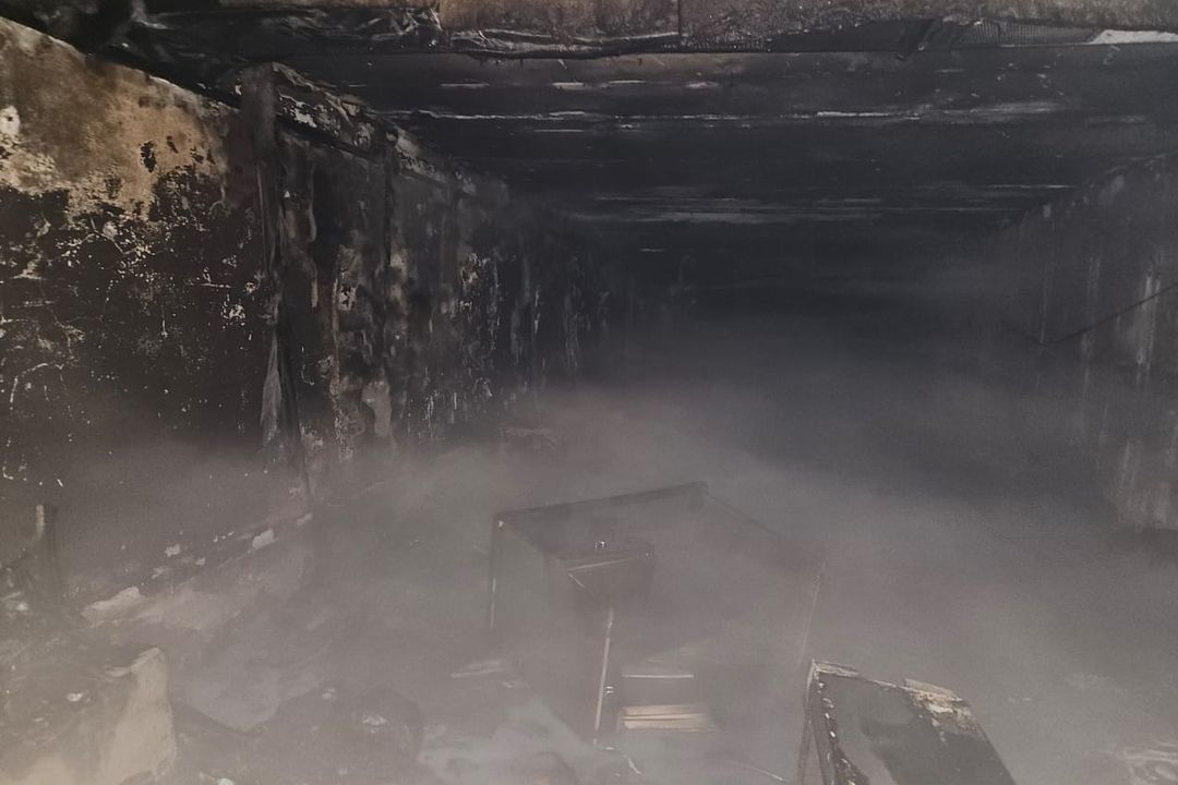 Опубликованы фото сгоревшего подвала в гимназии № 10 в Новосибирске
