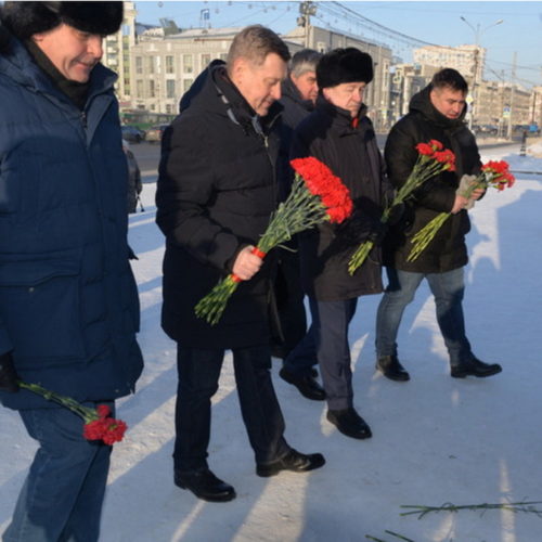 Экс-мэр Новосибирска Анатолий Локоть почтил память Ленина