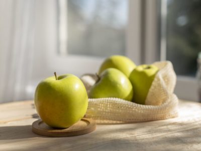 Новосибирские ученые смогли продлить срок хранения фруктов при комнатной температуре