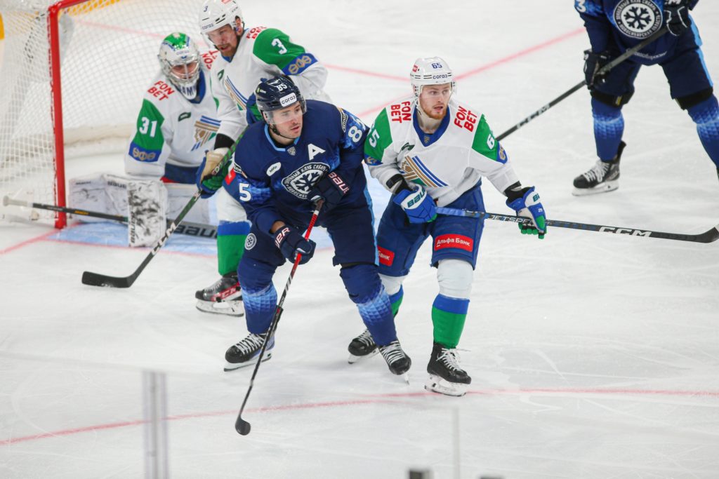 Четыре технических поражения ХК «Сибирь» прокомментировал министр НСО Сергей Ахапов