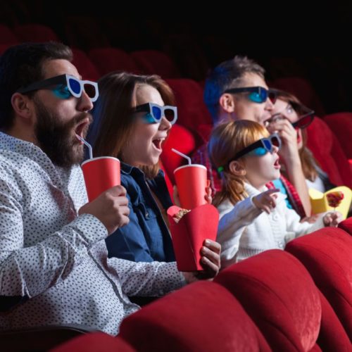 Кинотеатры заработали почти 6 млрд рублей во время новогодних каникул
