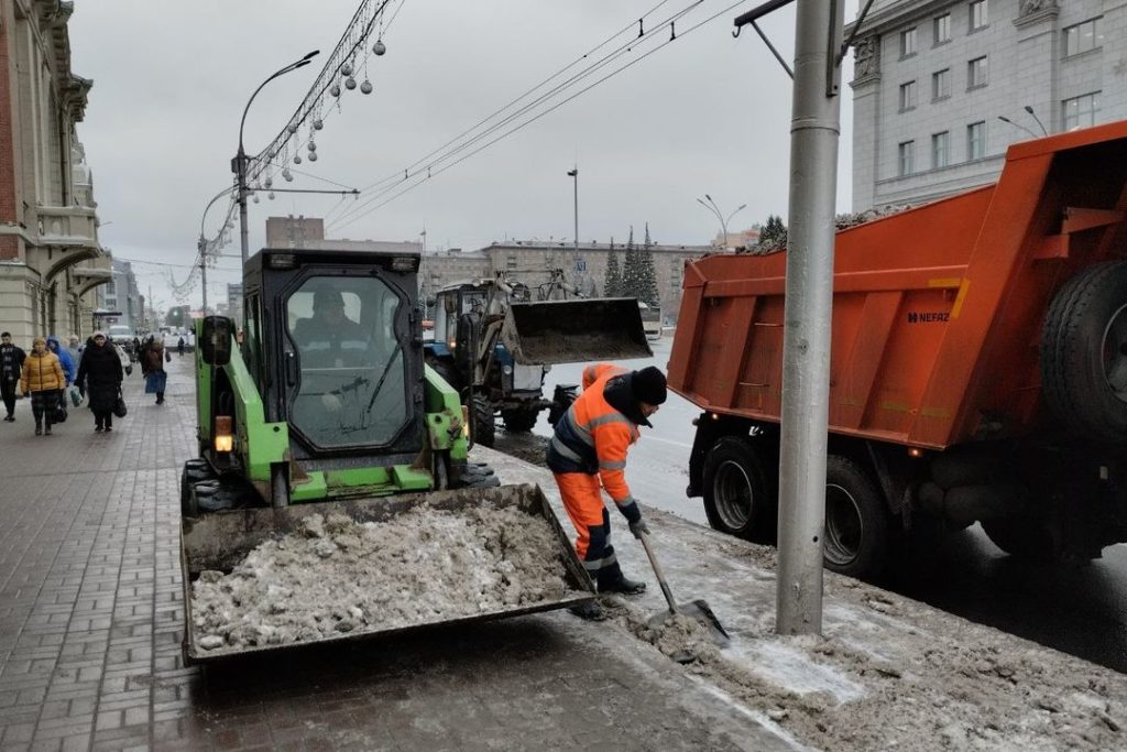 Минтранс по просьбе губернатора поможет Новосибирску избавиться от снега