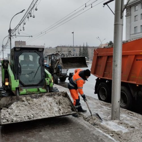Минтранс по просьбе губернатора поможет Новосибирску избавиться от снега