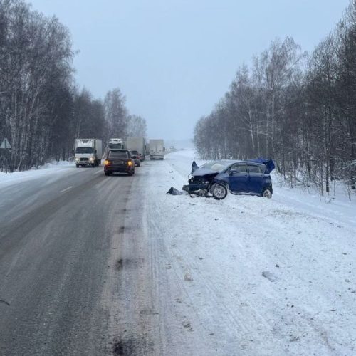 Четыре человека погибли в ДТП с тремя автомобилями под Новосибирском