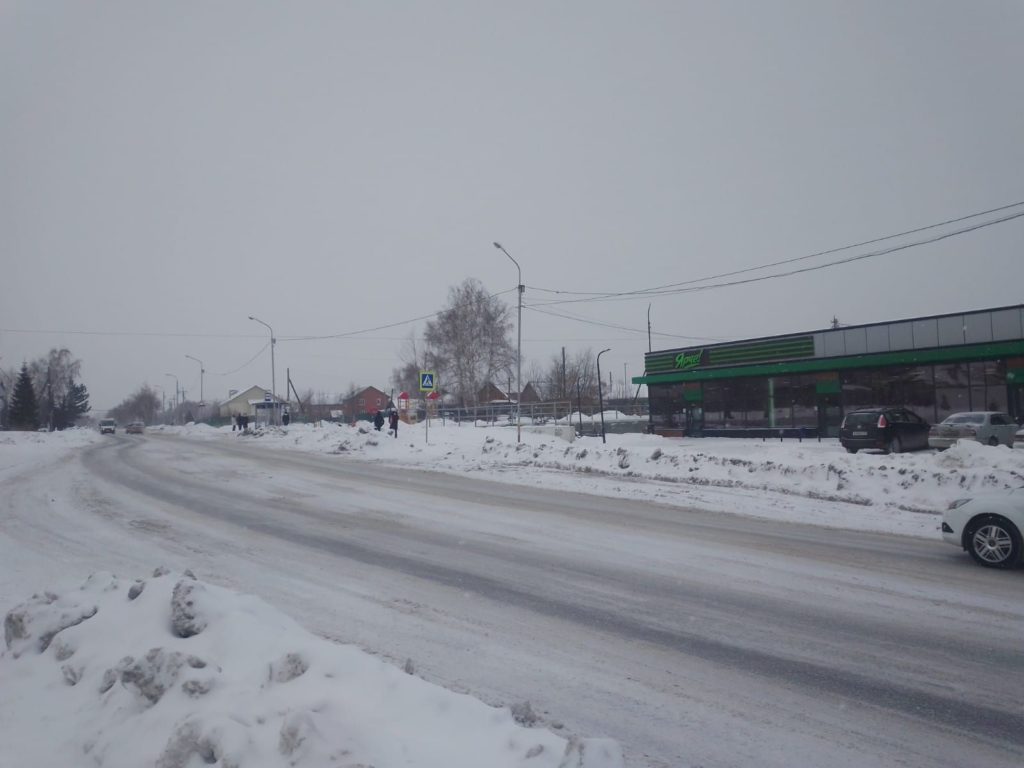 Землю, занятую магазином, отдадут под озеленение в Новосибирске