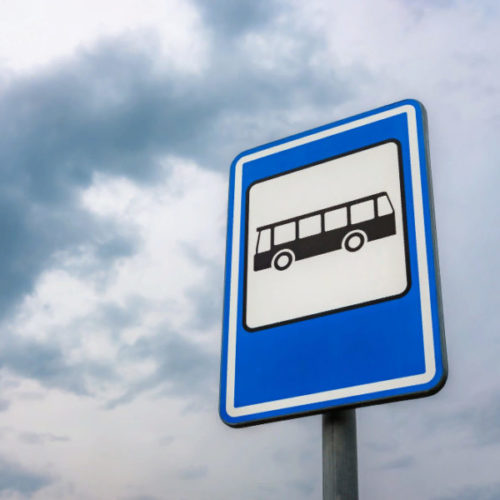 Дефицит водителей привел к перебоям в движении общественного транспорта до Академгородка