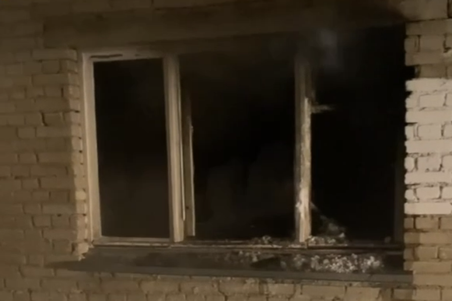 Два человека пострадали в пожаре в общежитии в Новосибирске