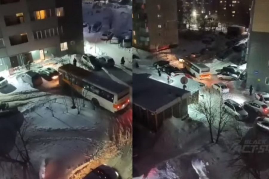 Автобус объехал пробку через узкие дворы в Новосибирске