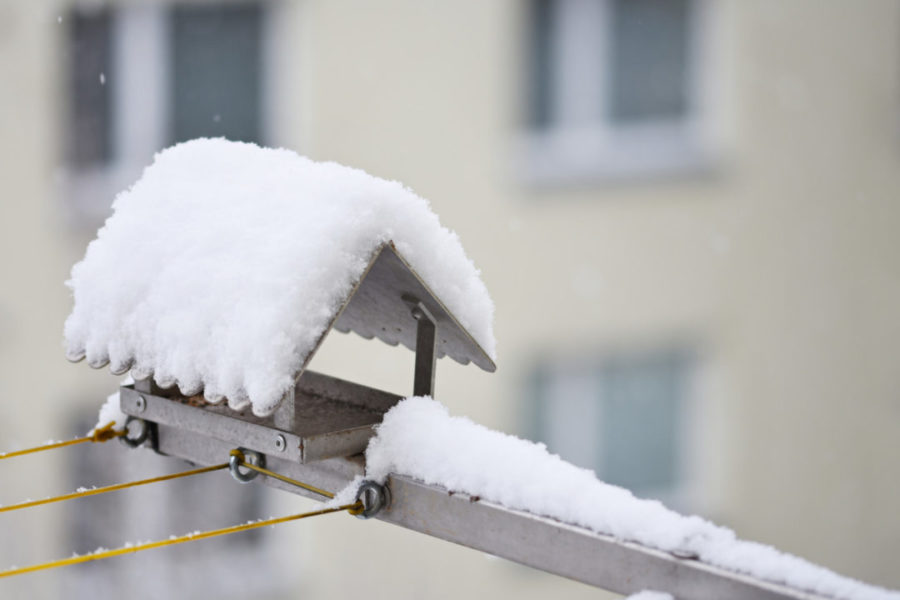 Штаб по ЧС предупредил новосибирцев о сходе снега с крыш домов