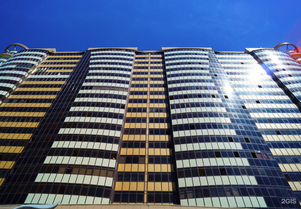 Под окнами многоэтажки нашли тело 14-летней девочки в Новосибирске