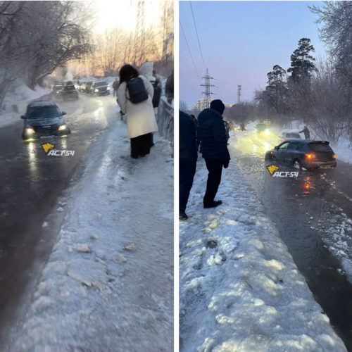 Вода затопила дорогу в Заельцовском районе Новосибирске