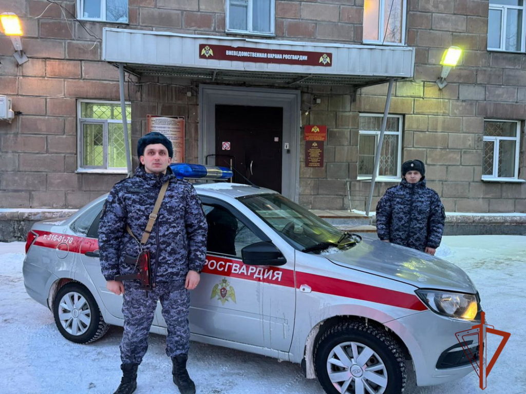 Росгвардейцы спасли замерзающего мужчину в Новосибирске