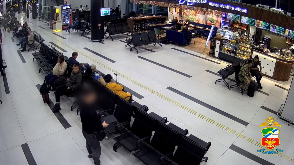 Дорогой планшет вернули авиапассажиру в Новосибирске