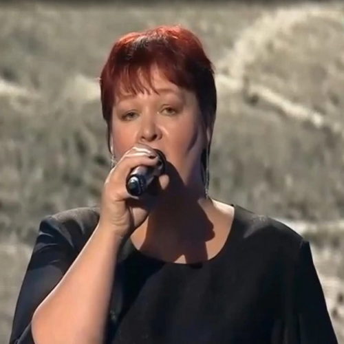 На телешоу «Песни от всей души» выступила многодетная мать из Новосибирской области
