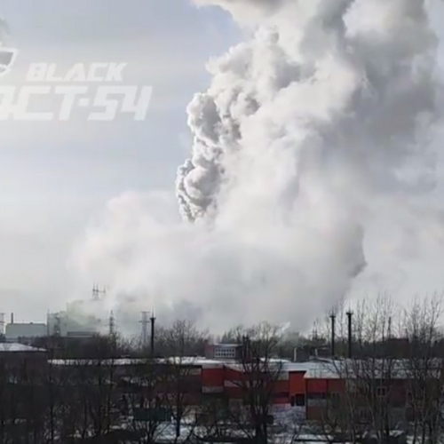 Гигантские столбы пара заметили над ТЭЦ-3 в Новосибирске