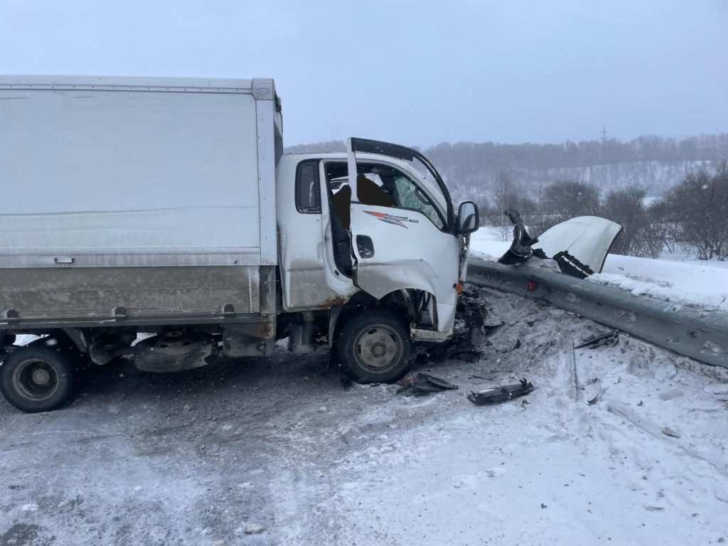 ДТП на трассе «Новосибирск―Ленинск-Кузнецкий» унесло жизнь водителя