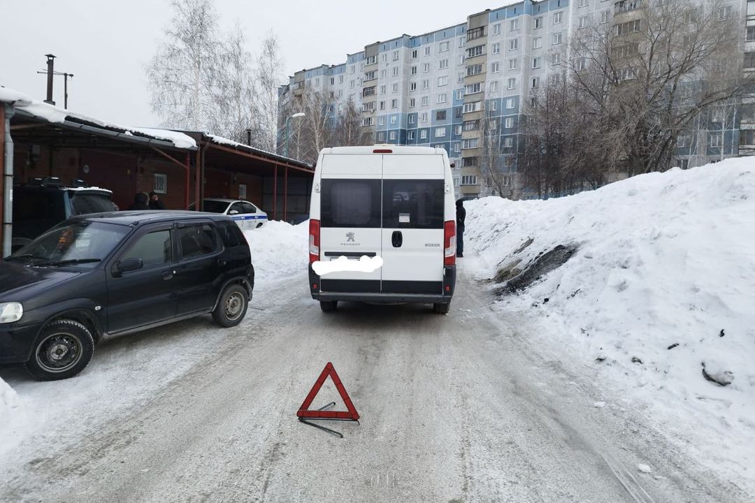 Автомобиль БК «Динамо» сбил 8-летнего мальчика в Новосибирске