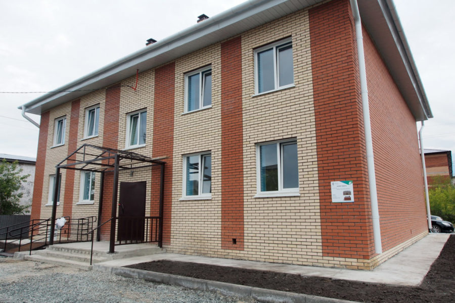 Андрей Травников: Программа строительства служебного жилья в регионе будет продолжена