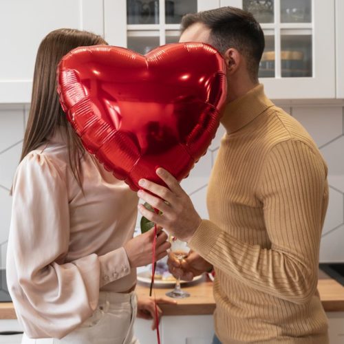 Психологи составили рейтинг самых неудачных подарков на День Влюбленных