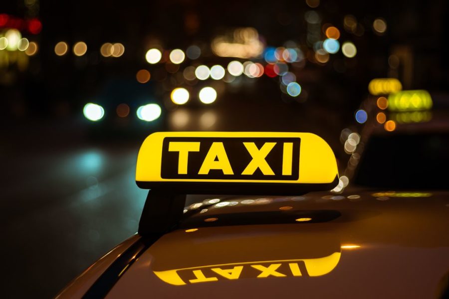 Банду таксистов-грабителей обезвредили в Новосибирске