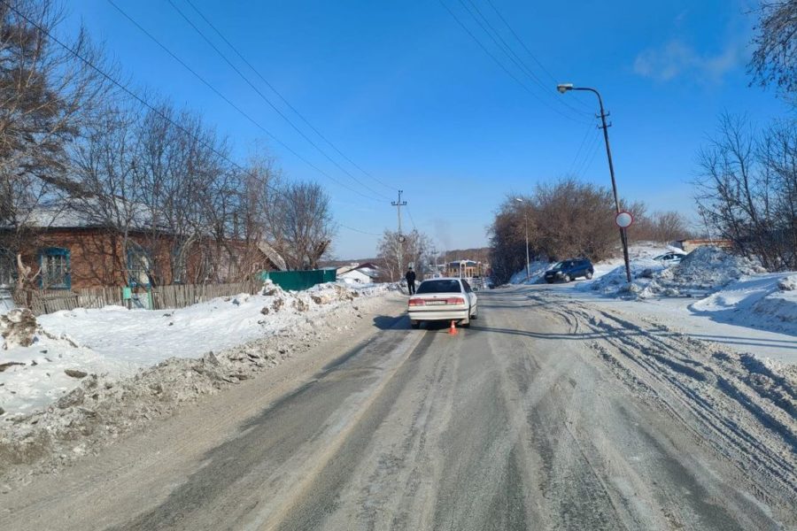 Подросток попал под колеса иномарки в Дзержинском районе Новосибирска