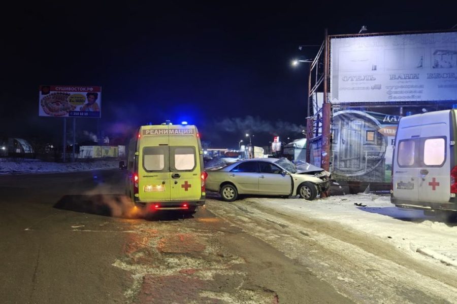 Мужчина погиб в ночной аварии на Восточном шоссе в Новосибирске