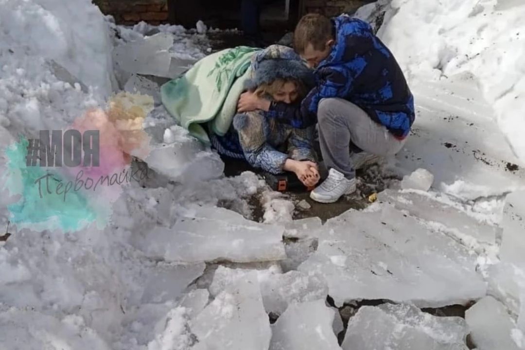 «Тебе ничего не светит»: женщина стала инвалидом после падения на нее ледяной глыбы в Новосибирске