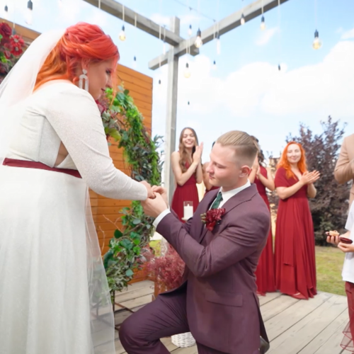 «Внешне не подходят»: пара из Новосибирска поженилась на реалити-шоу «Четыре свадьбы»