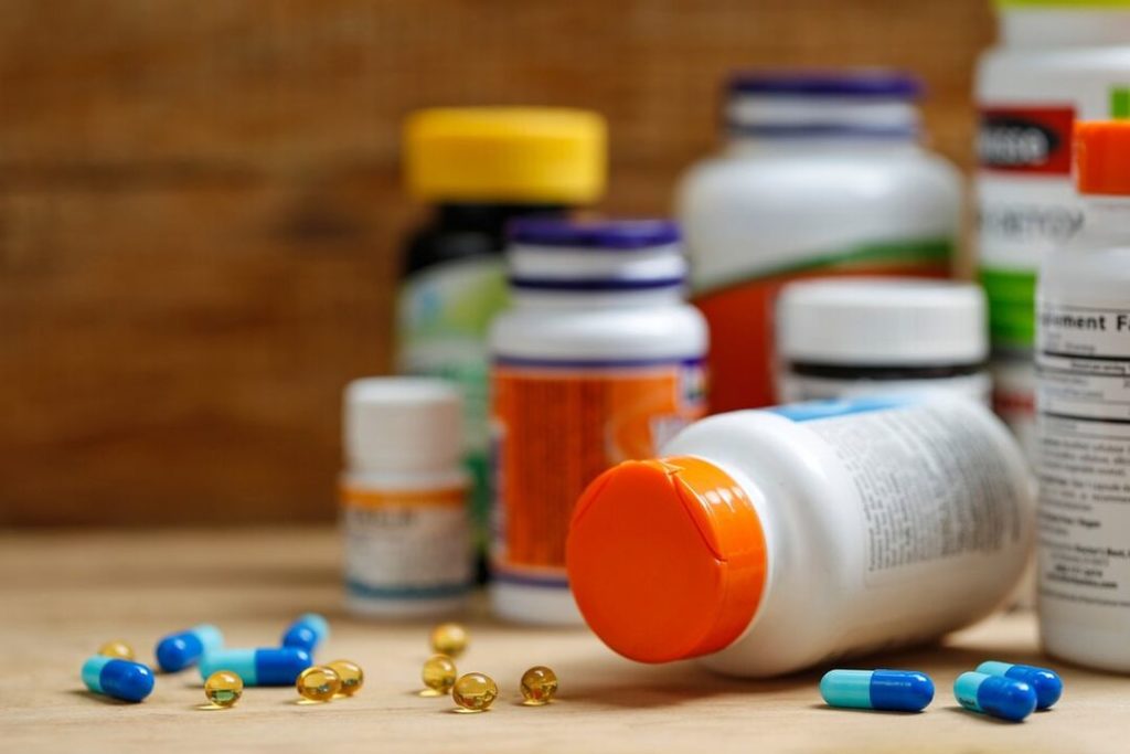 Водителя грузовика с медикаментами задержали на границе под Новосибирском