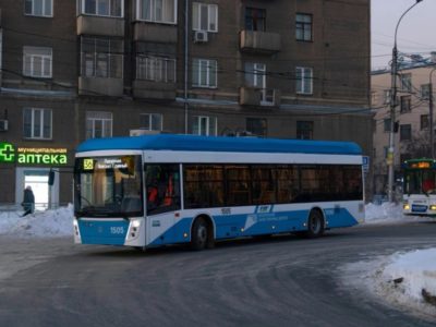 Перевод транспорта на муниципальный контракт встал на паузу в Новосибирске