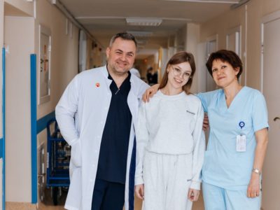 Девушку с полными тромбов легкими спасли врачи в Новосибирске