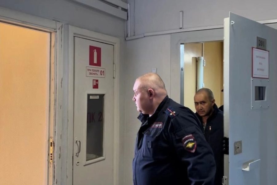 Экс-вагнеровца приговорили к 17 годам за изнасилование школьниц в Новосибирске