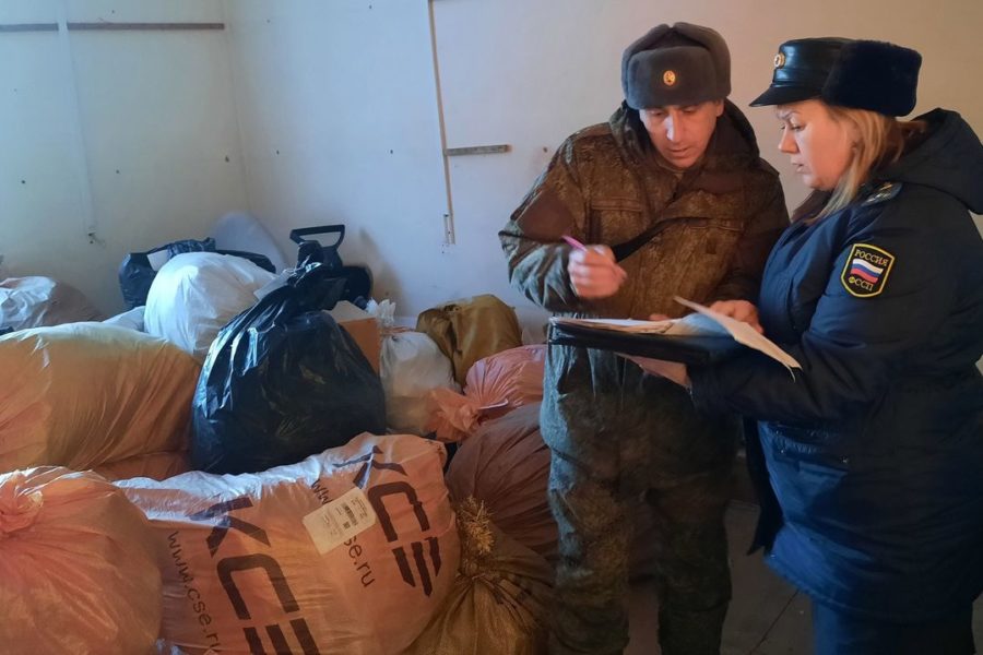 В Минобороны приставы отдали военную экипировку, конфискованную под Новосибирском