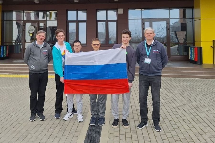 Самый умный школьник из Новосибирска выиграл международную олимпиаду по математике