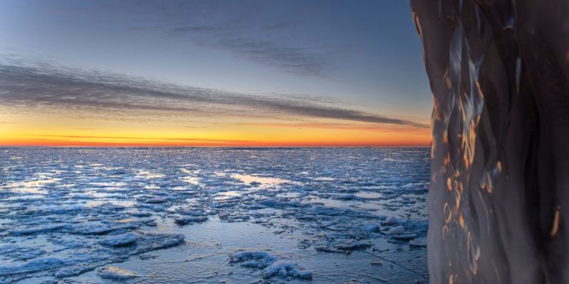 Эксперты ВТБ: Общий грузопоток по Северному морскому пути в течение 10 лет может достичь 400 млн тонн