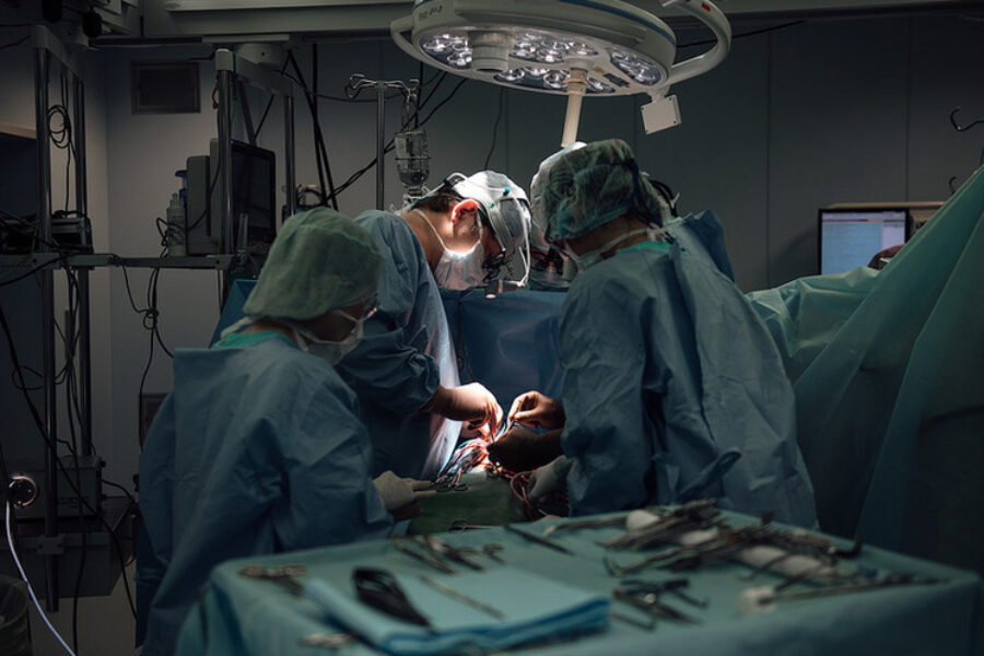 Новорожденного с пороком сердца спасли врачи Новосибирска