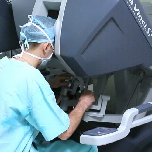 Робот помог хирургам спасти пациента в Новосибирске
