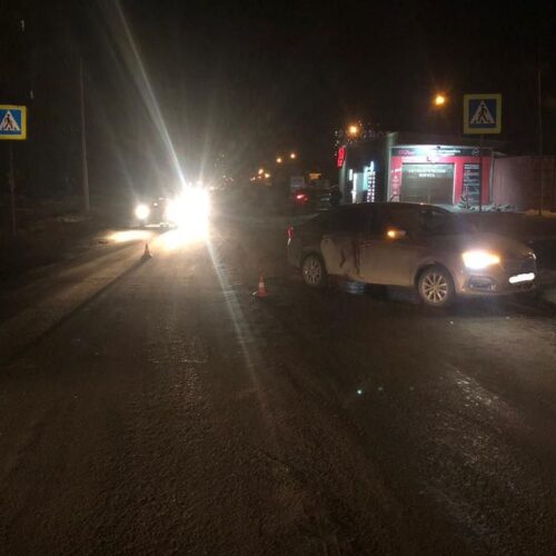 Девочка-подросток попала под колеса автомобиля в Новосибирске