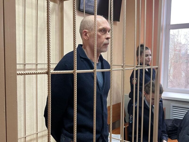 Экс-гендиректора ФК «Новосибирск» Андрея Перлова взяли под стражу в суде