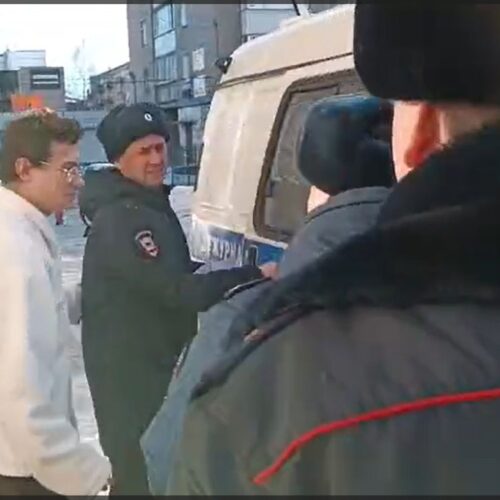 Никиту Кологривого увезли из участка МВД на полицейской ГАЗели