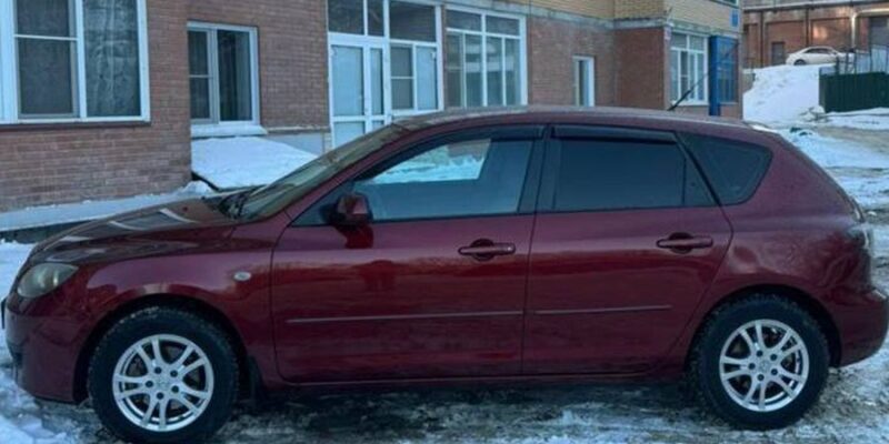 Работник СТО попался полицейским на угнанной у владельца Mazda-3 в Новосибирске