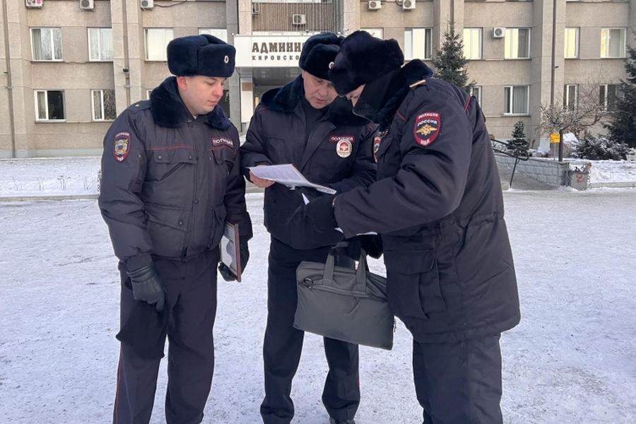 Новосибирские полицейские рассказали, почему они уходят из МВД