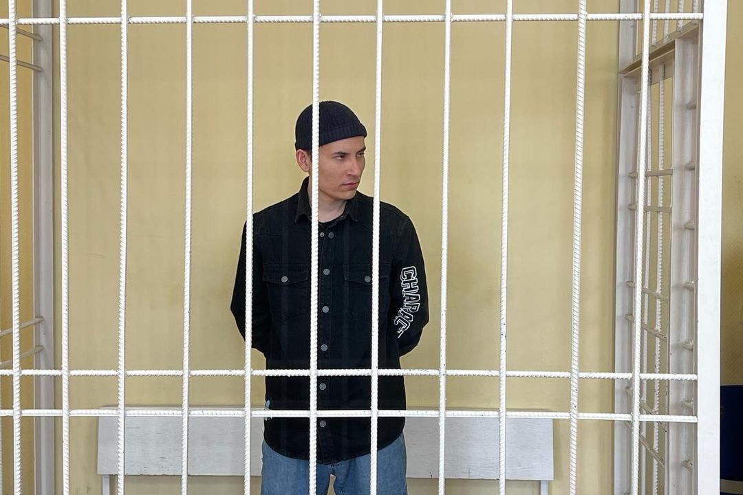 «Принадлежишь только мне»: мигранта приговорили к 15,5 годам за убийство 17-летней девушки в Новосибирске