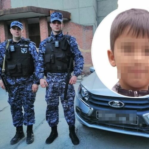 10-летний Анисчон в черной кожаной куртке заблудился в Новосибирске