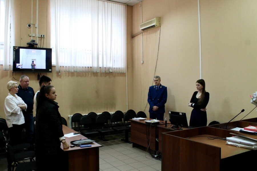 Приговор за поджог 10 элитных иномарок оставили без изменений в Новосибирске